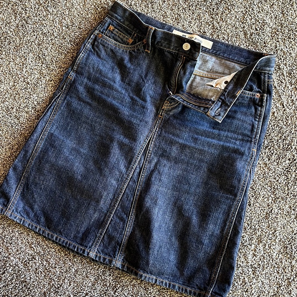 Gap Denim jean skirt knee length cute inserts